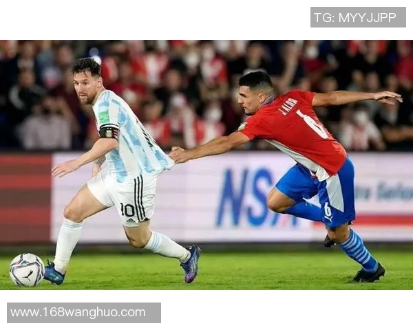 足球场上的冲突风云：盘点历史上著名球星之间的激烈对抗与打架事件